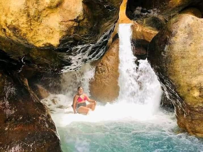 Pochote Lodge Guayabo  Bagian luar foto