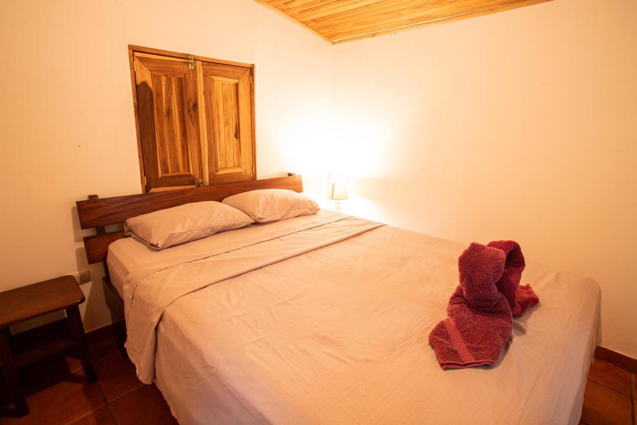 Pochote Lodge Guayabo  Bagian luar foto